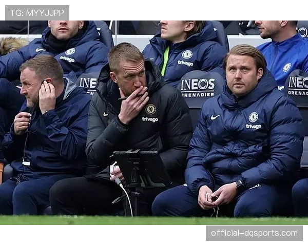 评论：切尔西·格雷转型教练？她正在场边展现卓越战术头脑